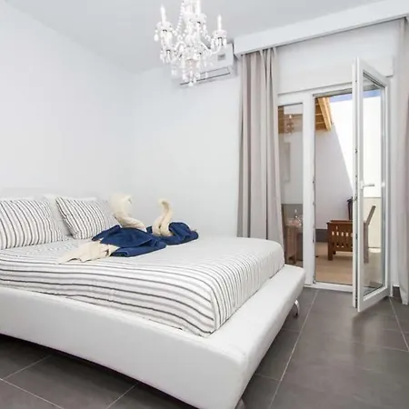 Villa Dreams Suites