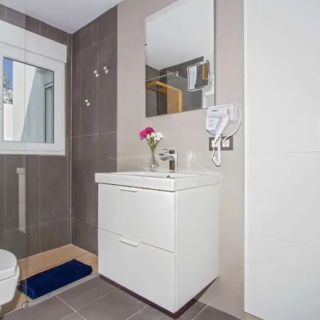 Villa Dreams Suites *