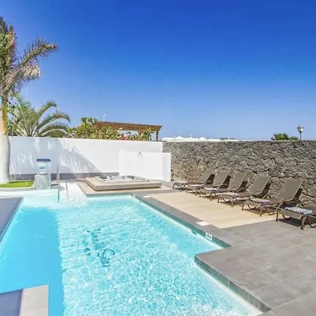 Villa Dreams Suites